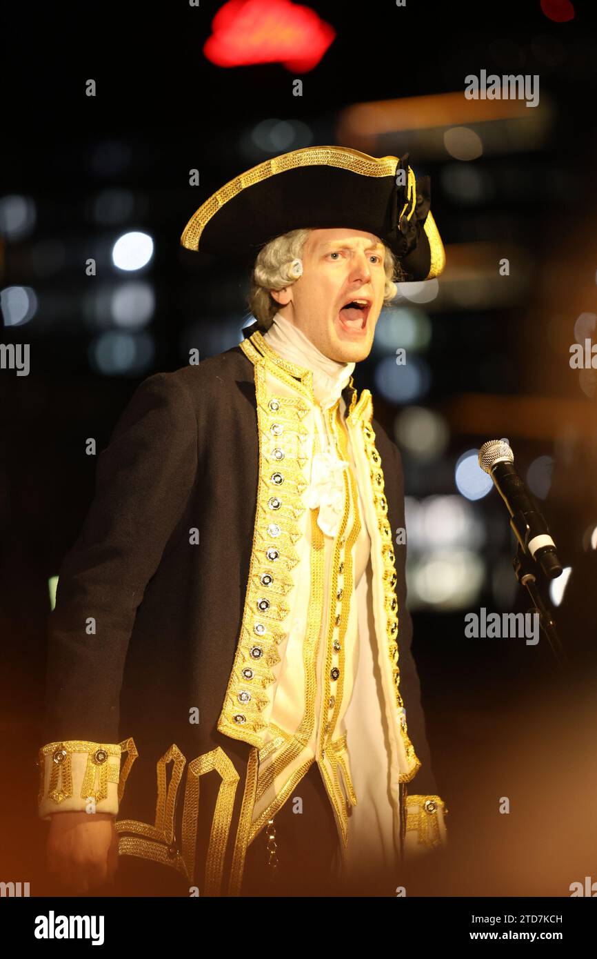Boston, ma, États-Unis. 16 décembre 2023. Le 250th Boston Tea Party a lieu dans des lieux emblématiques reproduisant les réunions menant au port de Boston où le thé est jeté par-dessus bord des navires. (Image de crédit : © Christy Prosser/ZUMA Press Wire) USAGE ÉDITORIAL SEULEMENT! Non destiné à UN USAGE commercial ! Crédit : ZUMA Press, Inc./Alamy Live News Banque D'Images Boston, ma, États-Unis. 16 décembre 2023. Le 250th Boston Tea Party a lieu dans des lieux emblématiques reproduisant les réunions menant au port de Boston où le thé est jeté par-dessus bord des navires. (Image de crédit : © Christy Prosser/ZUMA Press Wire) USAGE ÉDITORIAL SEULEMENT! Non destiné à UN USAGE commercial ! Crédit : ZUMA Press, Inc./Alamy Live News Banque D'Images