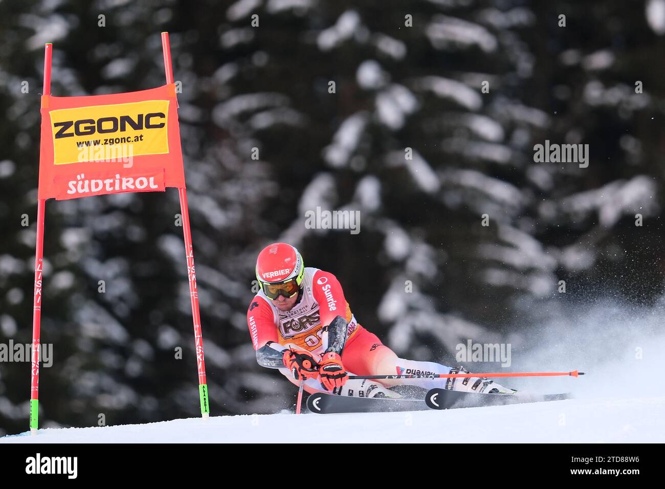 La Villa Val Badia, Italie. 17 décembre 2023. Justin Murisier (SUI) participe à la coupe du monde de ski alpin Audi FIS, Menâ&#x80;&#x99;s Giant Slalom sur Gran Risa Slope, Alta Badia le 17 décembre 2023, la Villa, Bozen, Italie. Crédit : Agence photo indépendante Srl/Alamy Live News Banque D'Images