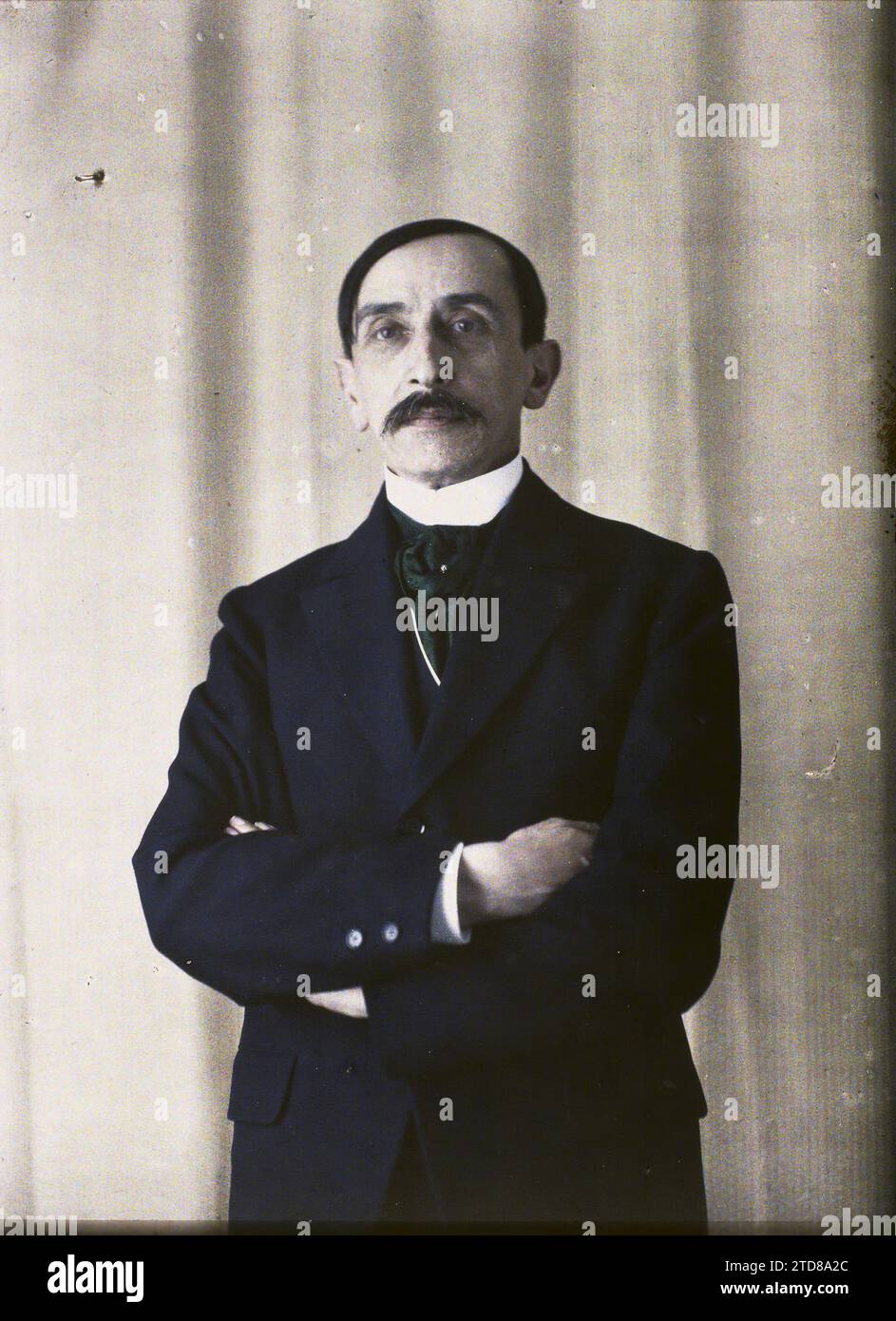 Propriété d'Albert Kahn, Boulogne, France Monsieur Maurice Barrès, personnalité, êtres humains, personnalité politique, Portrait, journalisme, personnalité littéraire, Homme, France, Boulogne, portraits, MR Maurice Barrès, Boulogne propriété d'Albert Kahn, 10/08/1918 - 10/08/1918, Léon, Auguste, photographe, autochrome, photo, verre, autochrome, photo, positif, vertical, taille 9 x 12 cm Banque D'Images