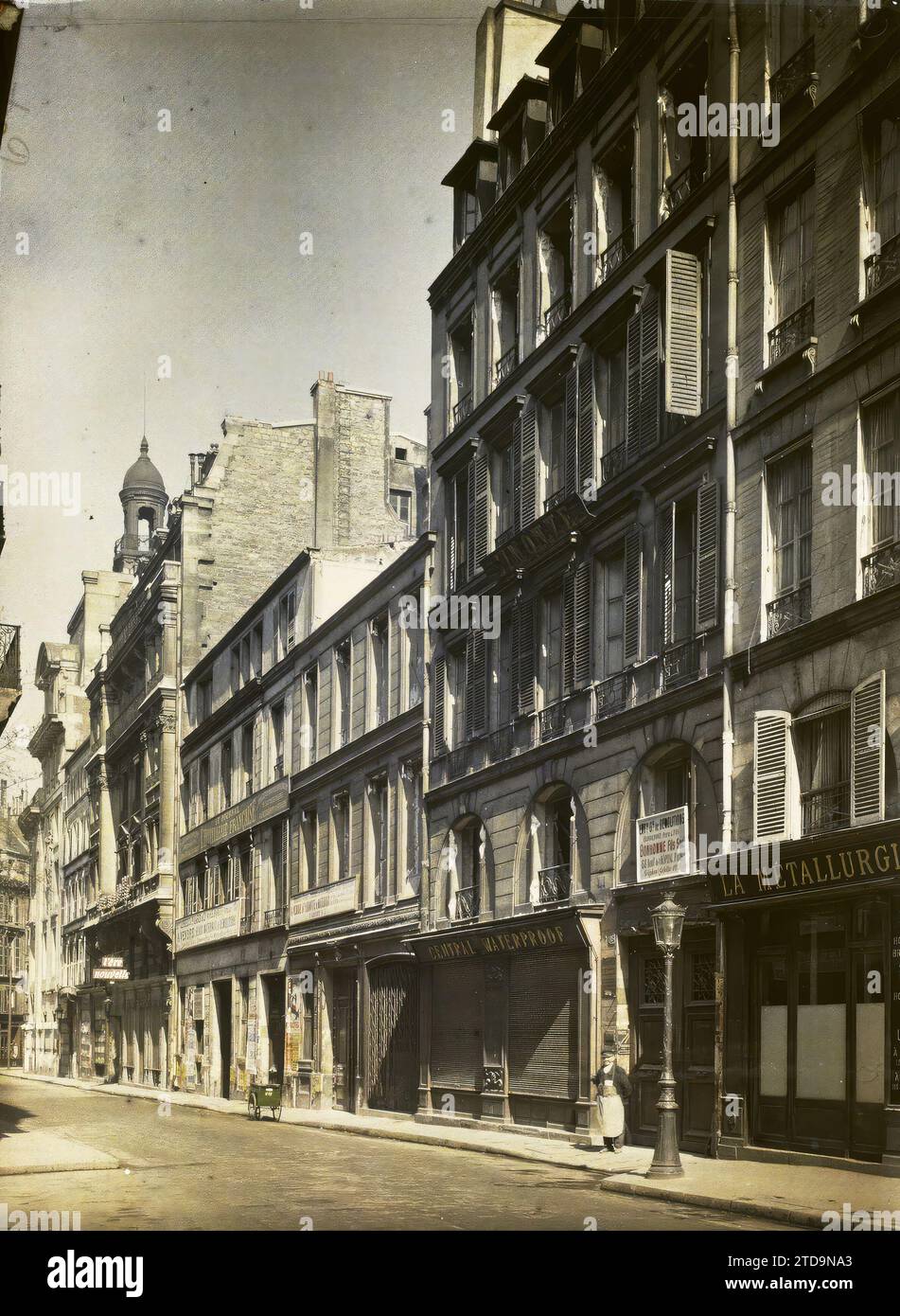 Paris (9e arr.), France Maisons expropriées rue Taitbout, pour la construction du boulevard Haussmann, logement, Architecture, enregistrement, informations, signe, œuvres, enregistrement commercial, magasin, marquise, France, Paris, rue Taitbout, Maisons expropriées pour le Percemt du Boulevard Haussmann, arrondissement IX, 02/04/1923 - 02/04/1923, Léon, Auguste, photographe, Autochrome, photo, verre, Autochrome, photo, positif, vertical, taille 9 x 12 cm Banque D'Images