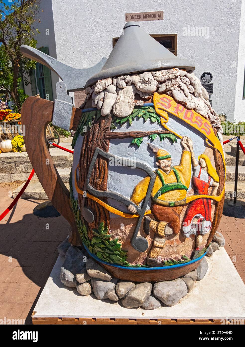 Texas, Hill Country, Gillespie County, Fredericksburg, Octoberfest, sculpture beer stein Banque D'Images