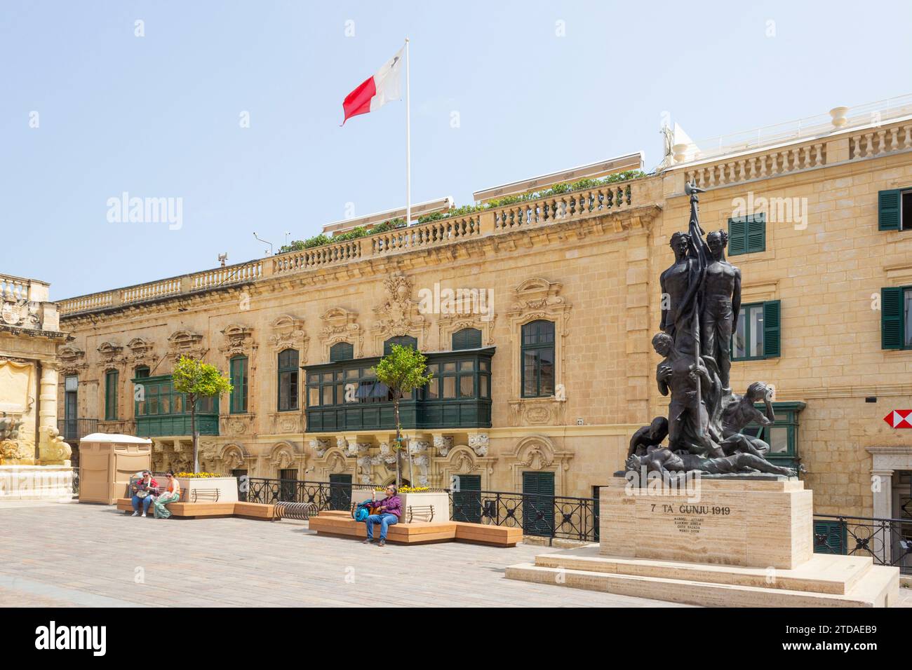 Le monument Sette Giugno, place du Palais (place Saint-Georges), la Valette, Malte. Sette Giugno aka septième de juin est une parcelle de fête nationale maltaise Banque D'Images