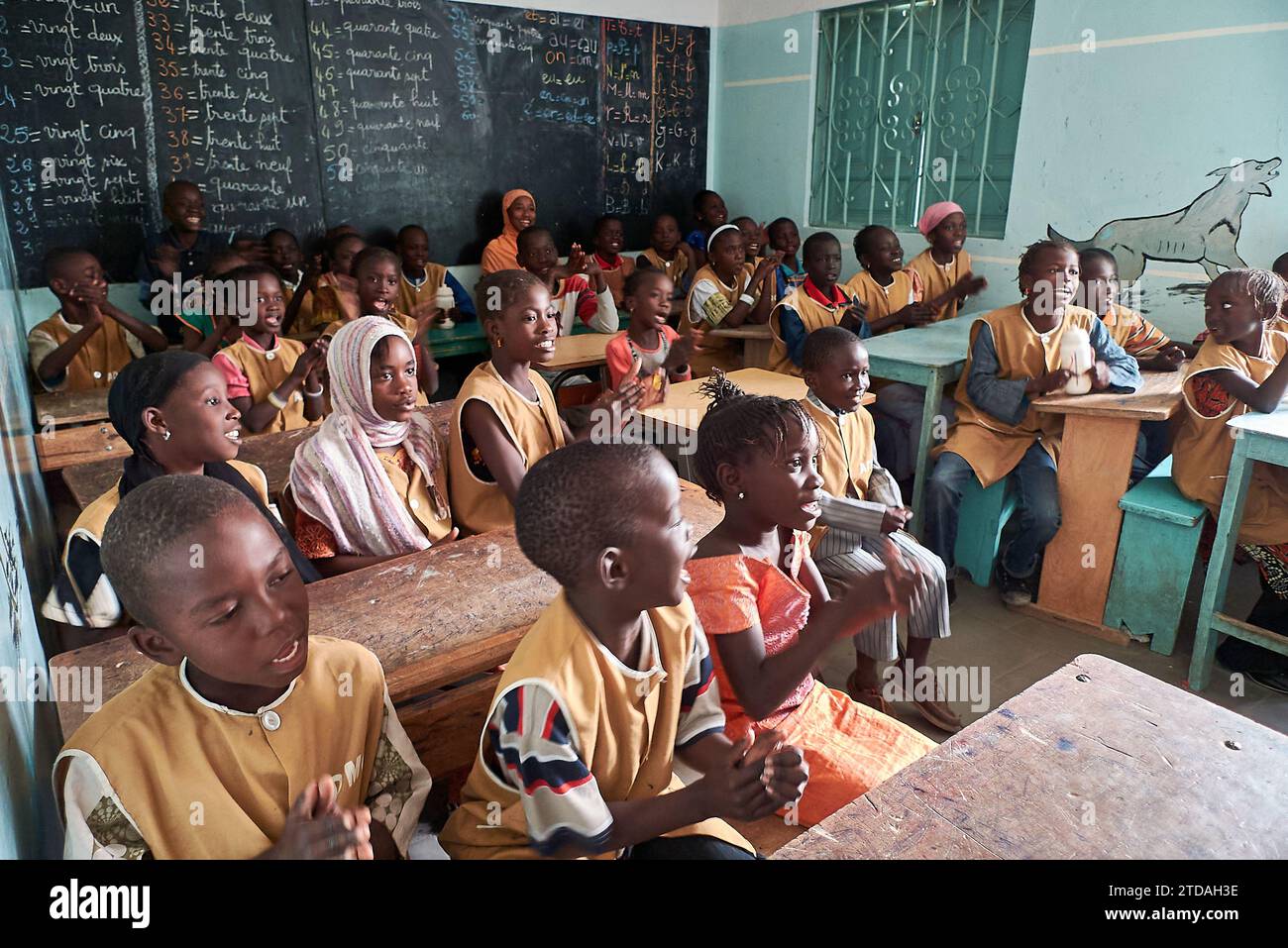 Des écoliers sénégalais dans une école de Dakar, Sénégal Banque D'Images