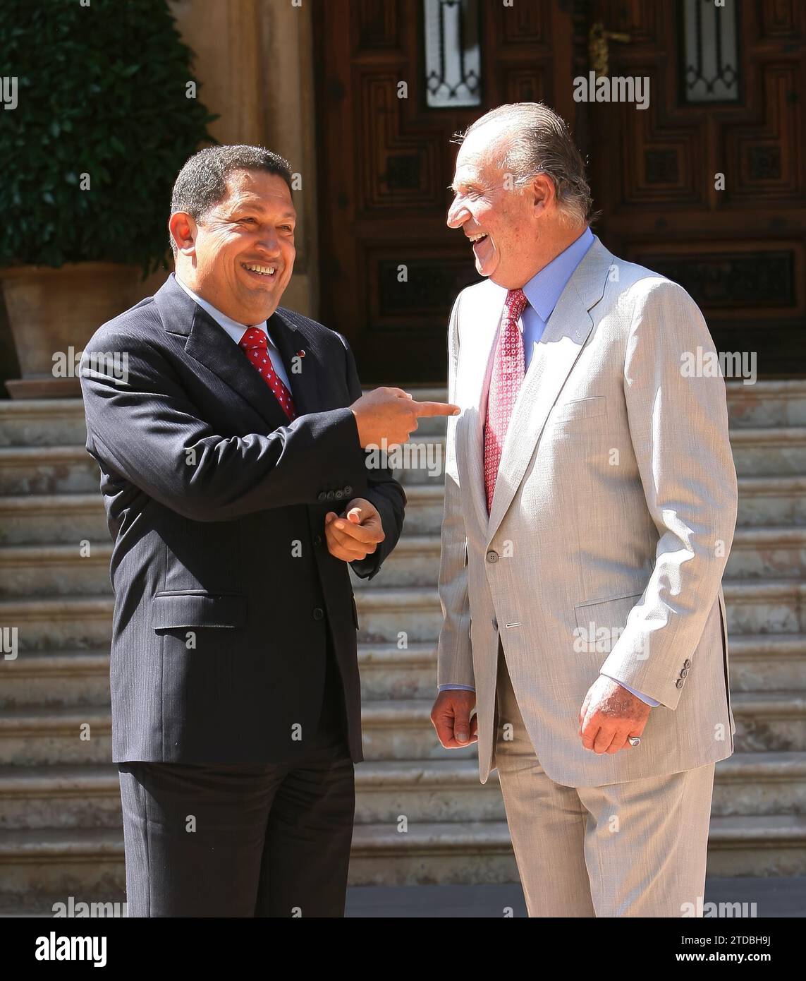 Palma de Majorque, 07/25/2008. Audience de SM le Roi avec le président du Venezuela, Hugo Chávez, au Palais Marivent. Photo : Ernesto Agudo. ARCHDC. Crédit : Album / Archivo ABC / Ernesto Agudo Banque D'Images