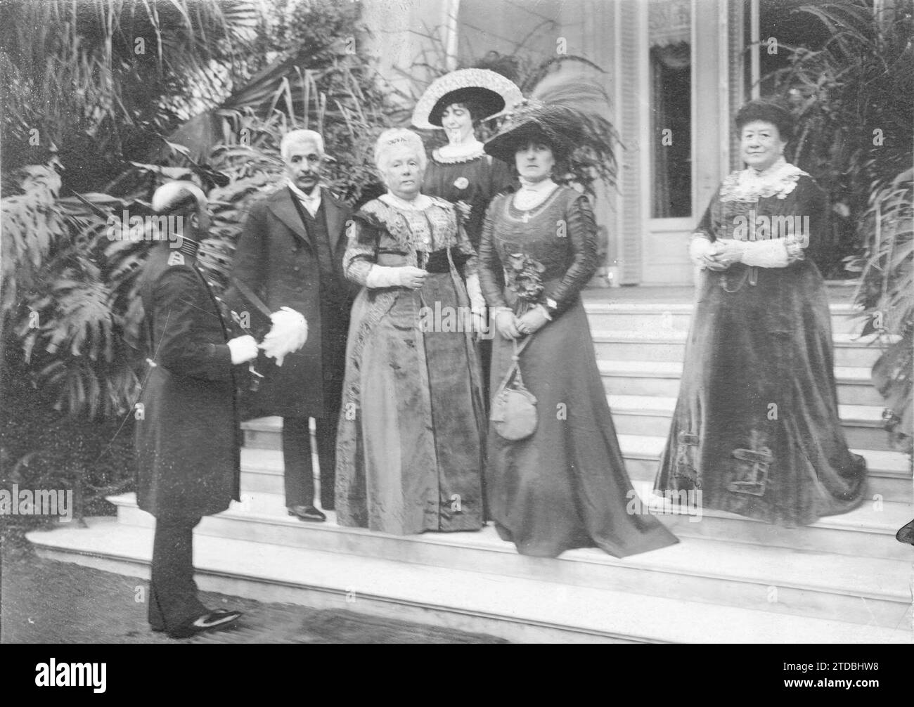 05/31/1910. La mission espagnole en Argentine. SAR l'Infante entre le Président du Chili et sa Dame à la résidence de Doña Isabel. Crédit : Album / Archivo ABC / Alonso Banque D'Images