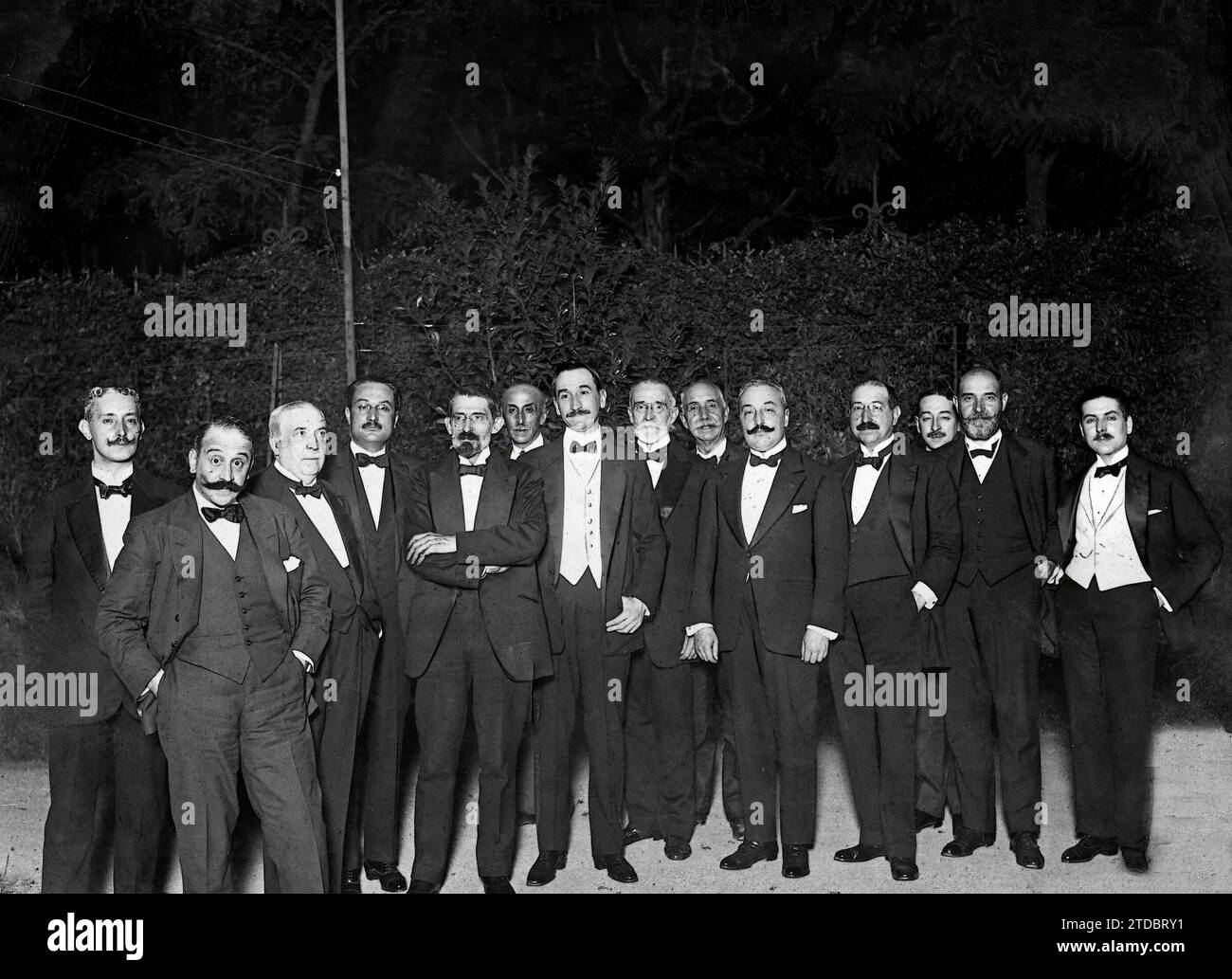 07/12/1917. À l'hôtel Ritz - banquet avec lequel le président de la Chambre de Commerce de Séville, Don Diego Gómez (1) a donné un cadeau au ministre du développement Vicomte d'Eza (2) et à d'autres personnalités. Crédit : Album / Archivo ABC / José Zegri Banque D'Images