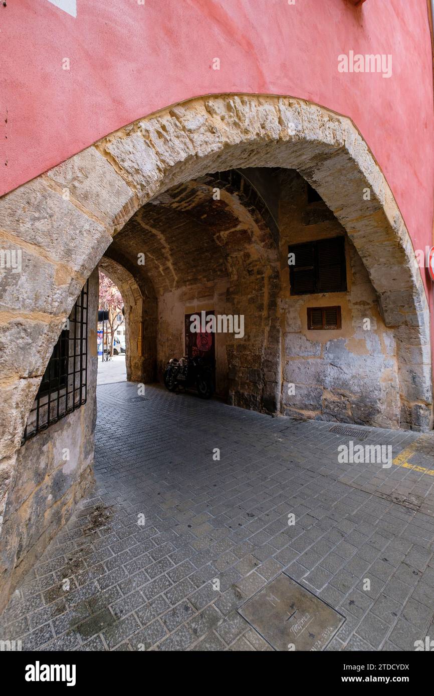 Porta de l´Almodí, arco de la Gabella de la Sal, calle de Mar, Palma, Majorque, Iles baléares, Espagne Banque D'Images