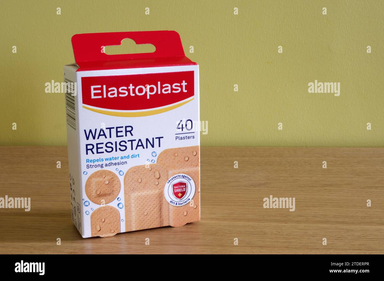 Paquet de pansements Elastoplast résistants à l'eau ou de bandeaux, Royaume-Uni Banque D'Images