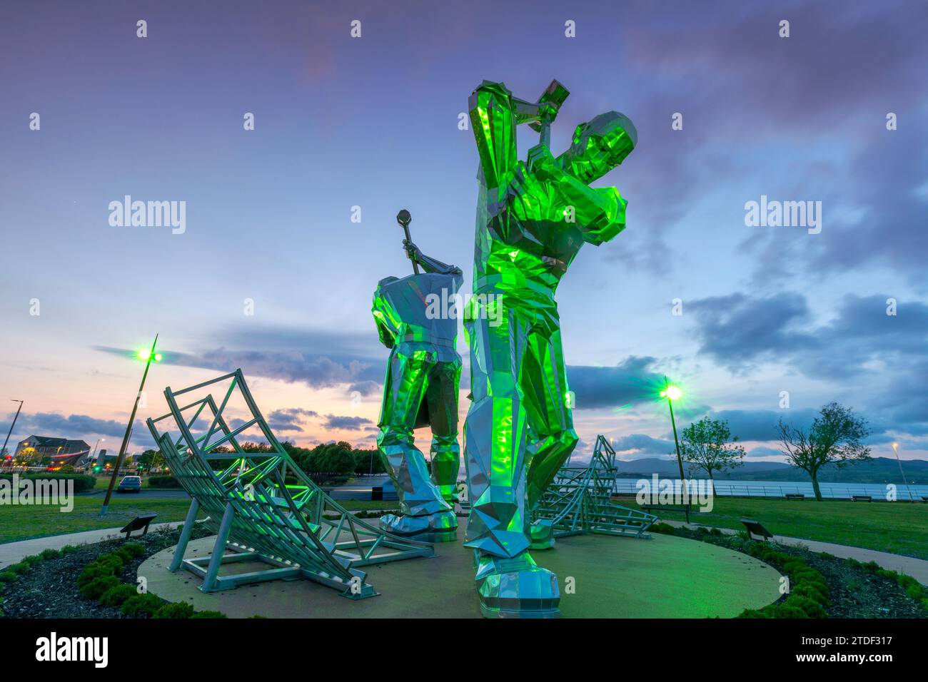 The Shipbuilders of Port Glasgow statues, Coronation Park, Port Glasgow, Inverclyde, Écosse, Royaume-Uni, Europe Banque D'Images