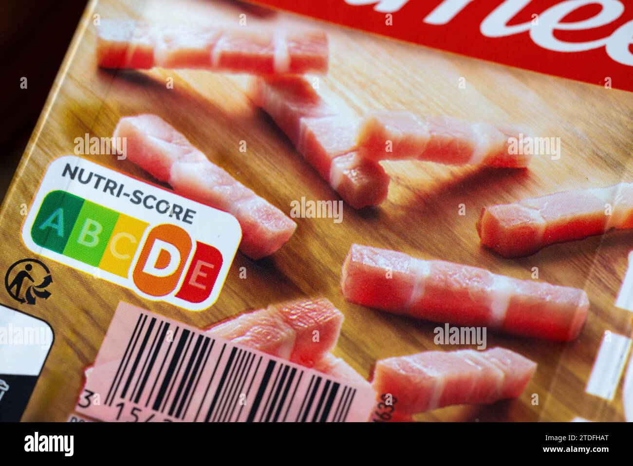 Nutri-Score D - photo réelle du logo sur l'emballage d'un produit alimentaire en France Banque D'Images