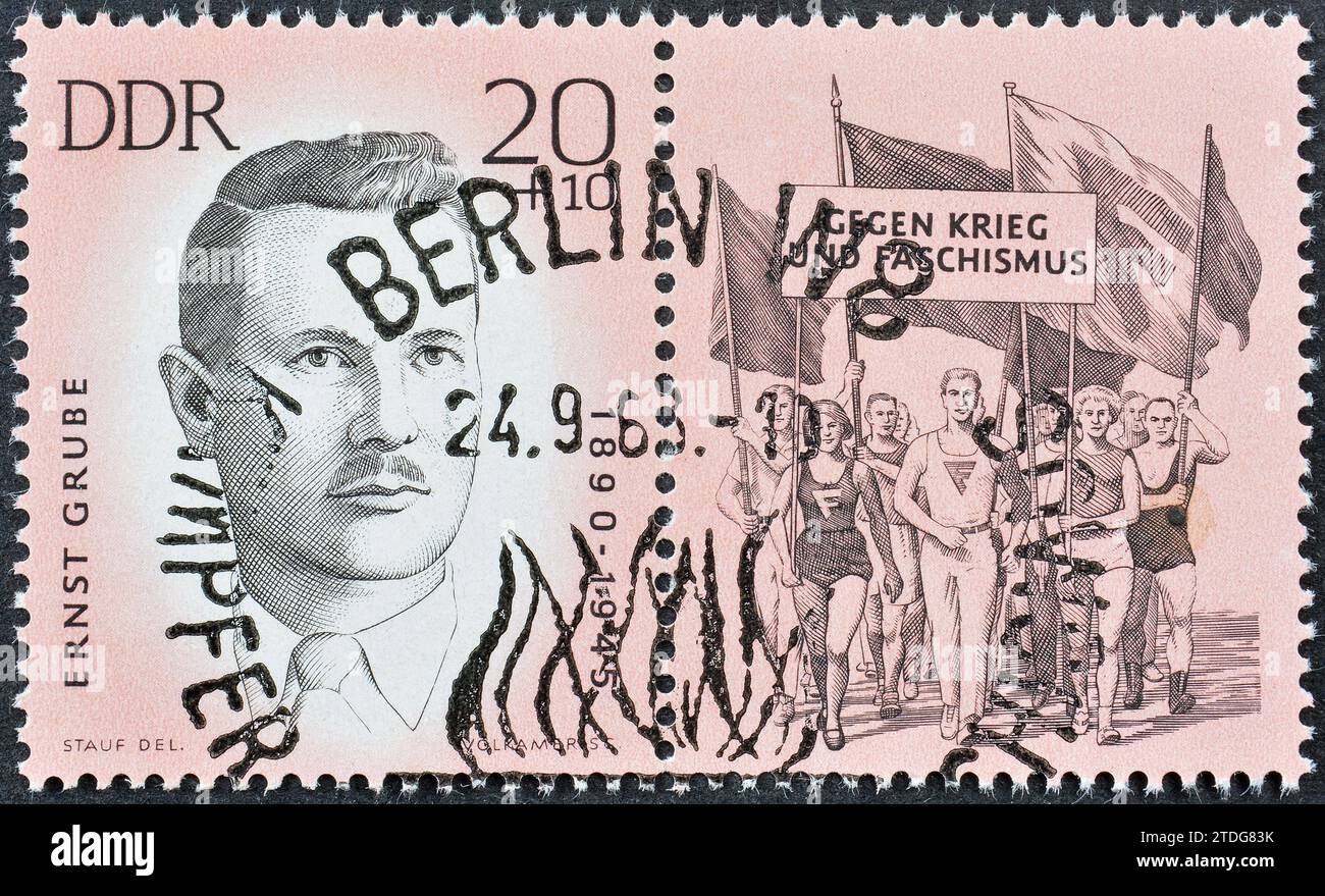 Timbre-poste annulé imprimé par l'Allemagne de l'est, qui montre Ernst Grube (1890-1945), assassiné des athlètes antifascistes, vers 1963. Banque D'Images