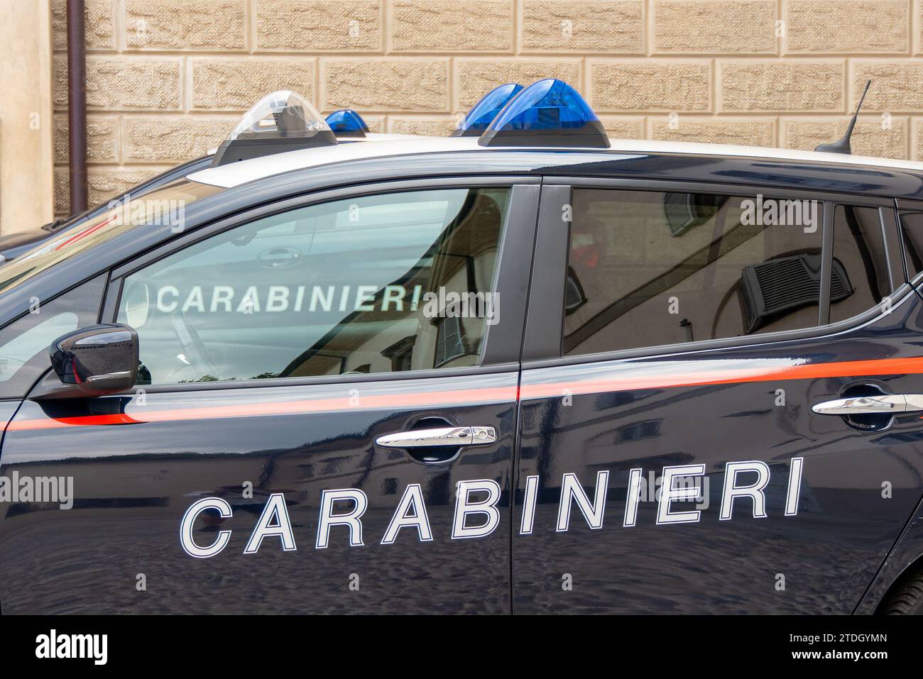 Bergame, Italie, 1 août 2023. Carabinieri voiture dans les rues de la ville Banque D'Images