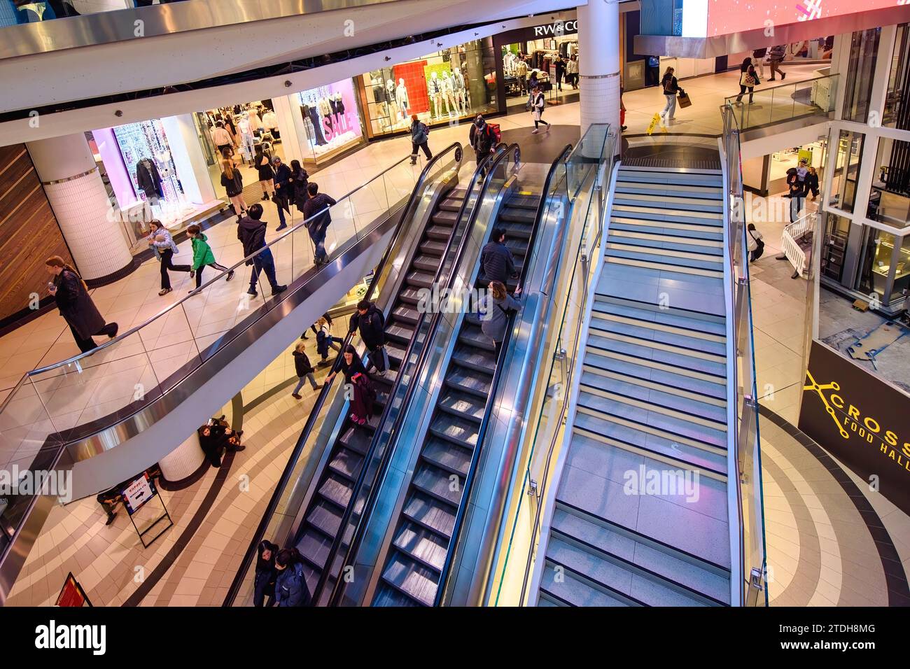 Eaton Centre à Toronto, Canada. Saison de Noël et décoration Banque D'Images