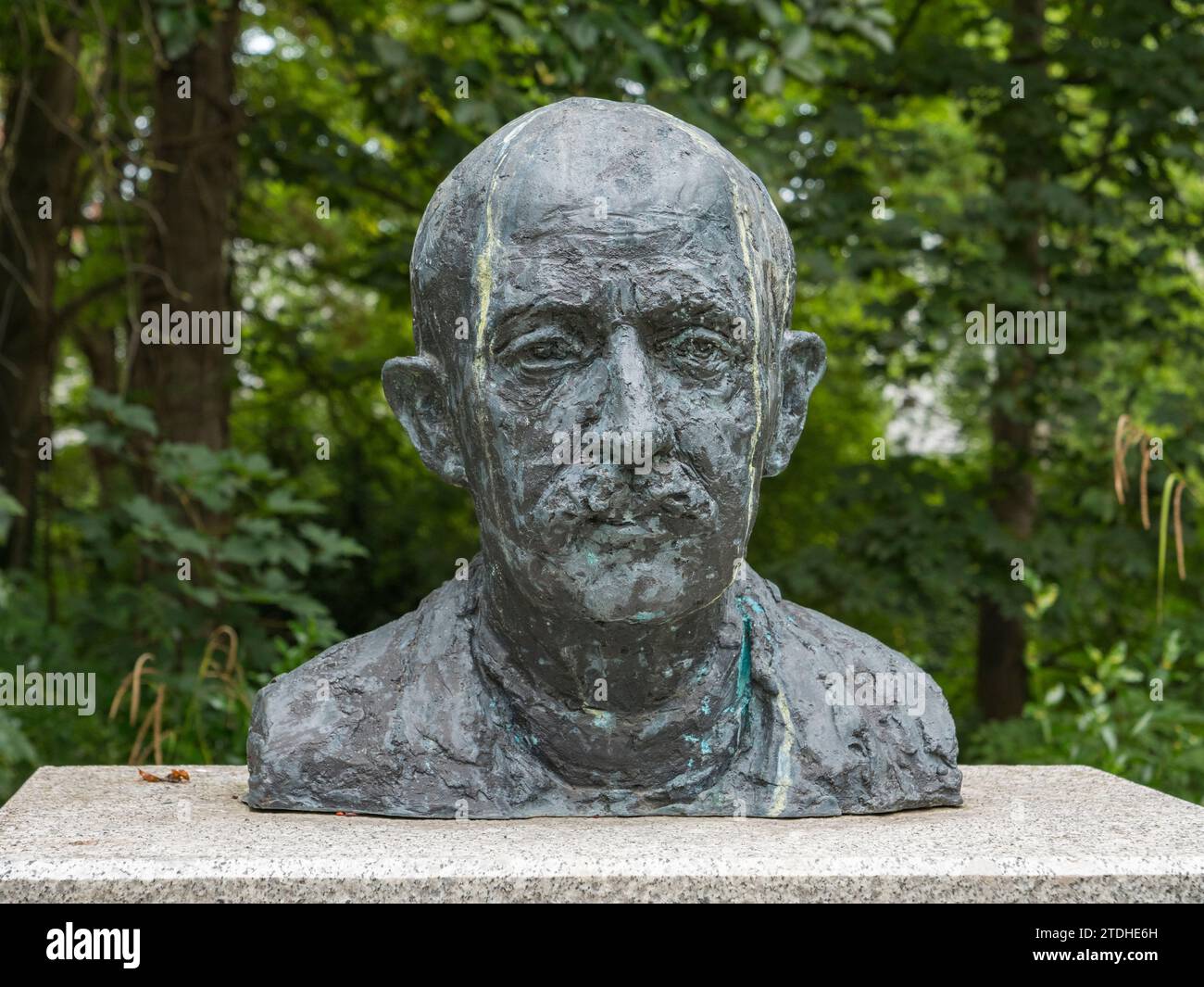 Le buste de Max Planck dans les lauréats du prix Nobel de Kiel dans le Ratsdienergarten (jardin des serviteurs du Conseil), Kiel, Allemagne. Banque D'Images