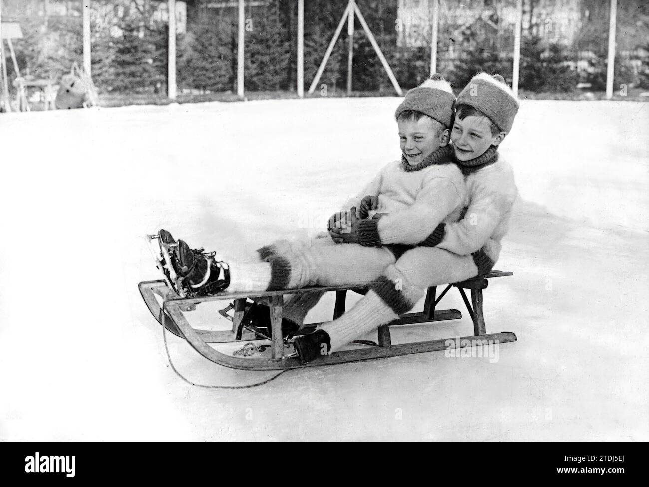 12/31/1912. Princes allemands les fils du prince héritier d'Allemagne, Guillaume et Ludwig Ferdinand, à l'un de leurs spectacles sportifs à Partenkirchen (Bavière) photo Hugelmann. Crédit : Album / Archivo ABC / Louis Hugelmann Banque D'Images