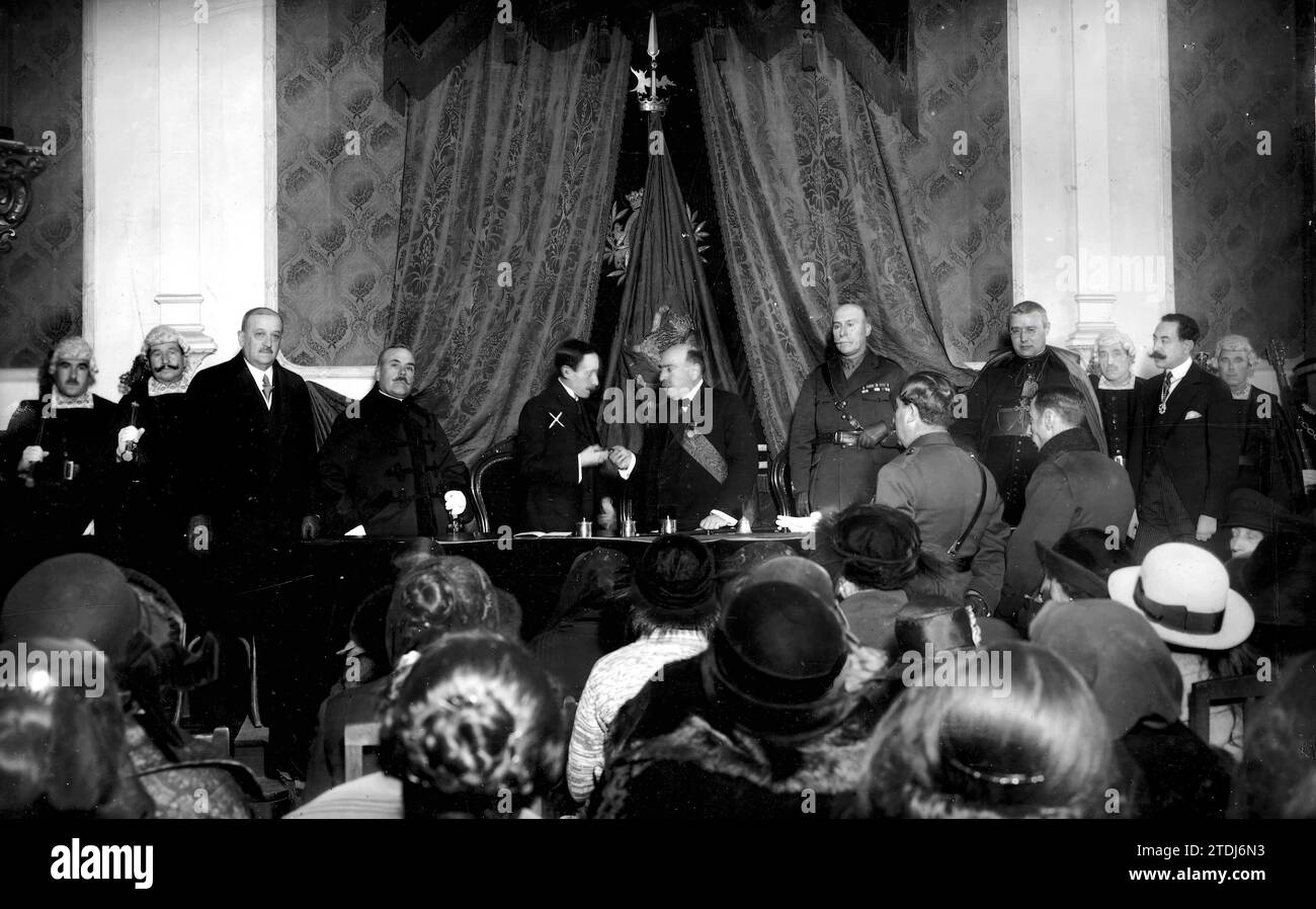 11/10/1923. Saragosse. Hommage à un poète. Imposition de la médaille d'or de la ville à l'écrivain Alberto Casañal (X). (Photo Cepero). Crédit : Album / Archivo ABC / Cepero Banque D'Images