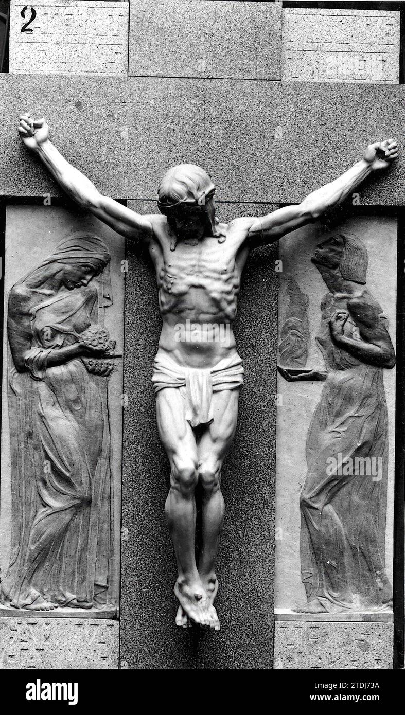 12/26/1923. Madrid. Dans le Palais de la Bibliothèque. 2. Triptyque pour le centenaire de notre-Dame de l'Almudena, à Madrid, qui apparaît dans l'exposition. De fructueuse Orduña (photo Cartagena). Crédit : Album / Archivo ABC Banque D'Images