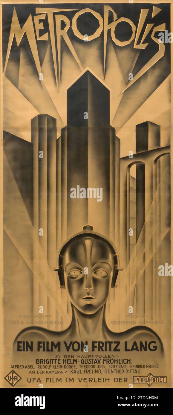 Metropolis est un film muet de science-fiction allemand de 1927 1925 réalisé par Fritz Lang et écrit par Thea von Harbou en collaboration avec Lang[6][7] du roman de von Harbou du même nom (qui a été écrit intentionnellement comme un traitement). Il met en vedette Gustav Fröhlich, Alfred Abel, Rudolf Klein-Rogge et Brigitte Helm. Erich Pommer l'a produit dans les studios Babelsberg pour Universum film A.G. (UFA). Le film muet est considéré comme un film pionnier de science-fiction, étant parmi les premiers longs métrages de ce genre.[8] le tournage a eu lieu sur 17 mois en 1925-26 Banque D'Images