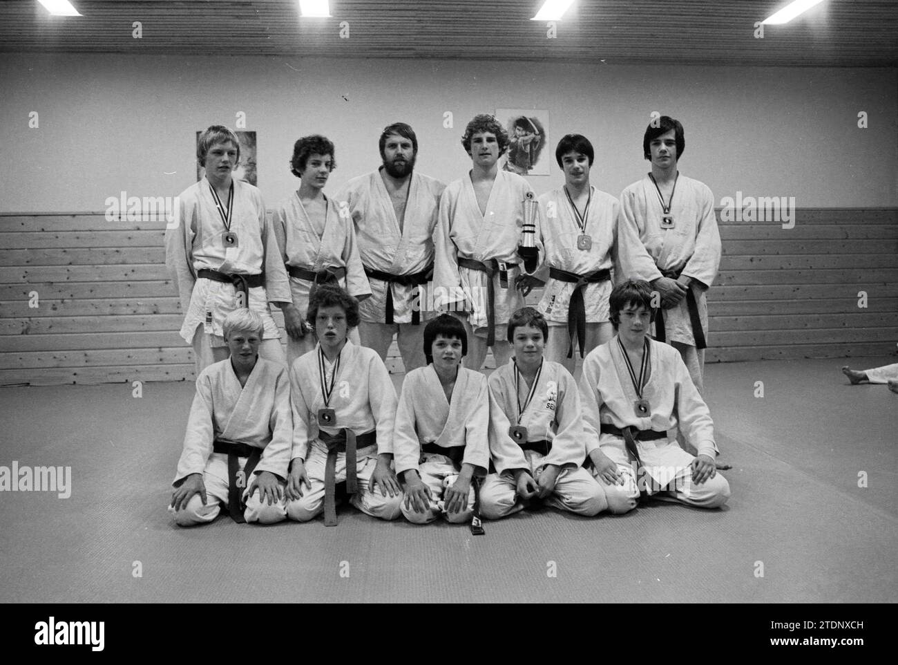 Équipe de judo Kenamju, Judo, 07-05-1979, Whizgle News from the Past, taillé sur mesure pour l'avenir. Explorez les récits historiques, l'image de l'agence néerlandaise avec une perspective moderne, comblant le fossé entre les événements d'hier et les perspectives de demain. Un voyage intemporel façonnant les histoires qui façonnent notre avenir Banque D'Images