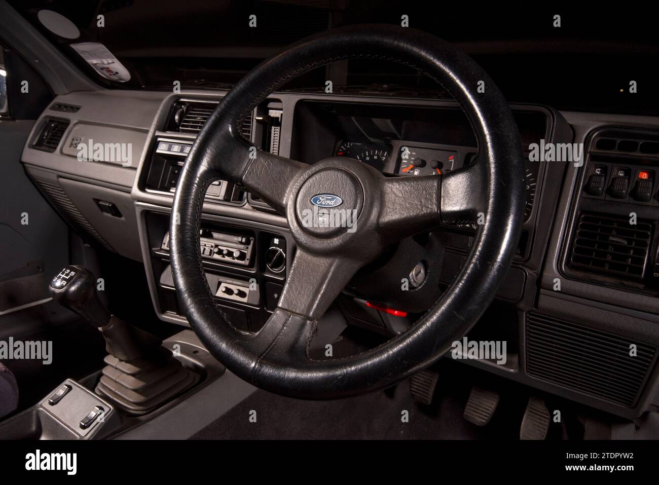 Ford focus 3 portes mk1 Banque de photographies et d’images à haute résolution Alamy