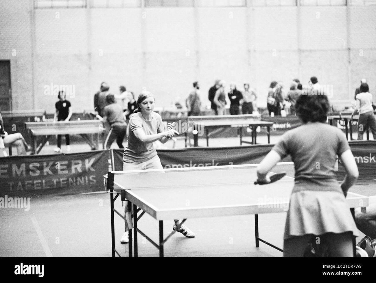 Championnat final de tennis de table à Haarlem., tennis de table, 15-11