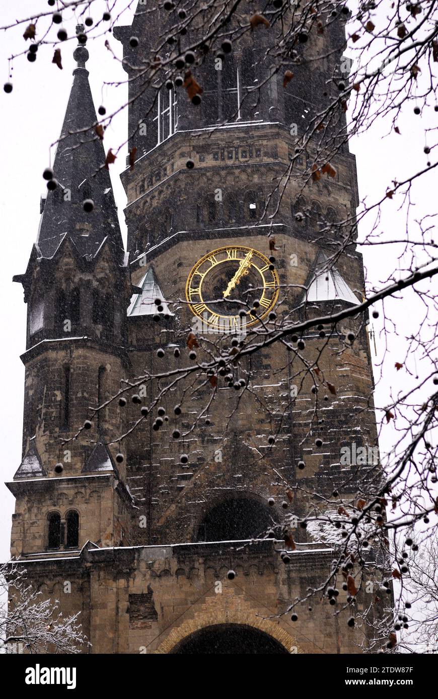 Kudamm et Kaiser-Wilhelm-GedŠchtnis-Kirche à Berlin, voyage berlinois, photo Kazimierz Jurewicz, Banque D'Images