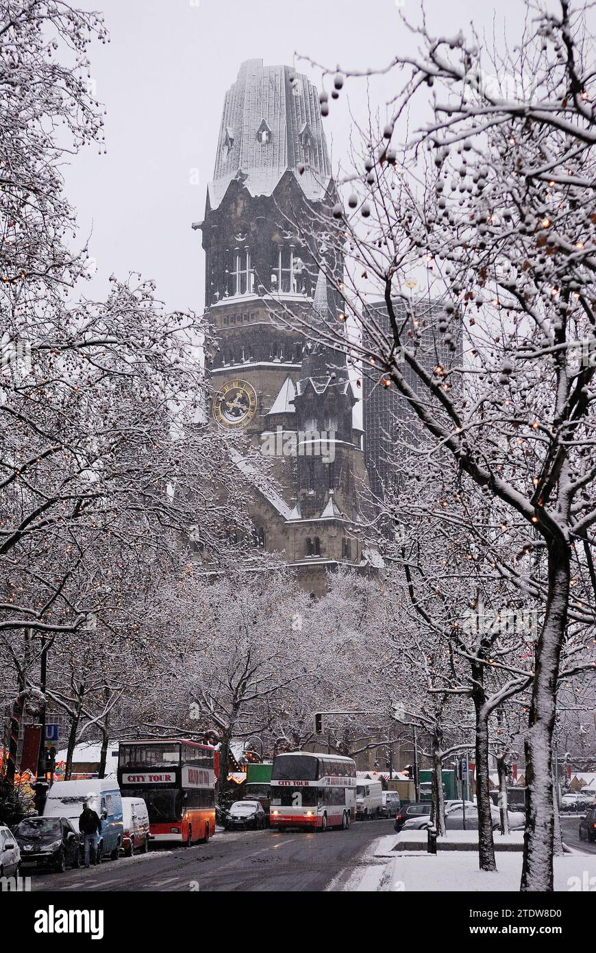 Kudamm et Kaiser-Wilhelm-GedŠchtnis-Kirche à Berlin, voyage berlinois, photo Kazimierz Jurewicz, Banque D'Images