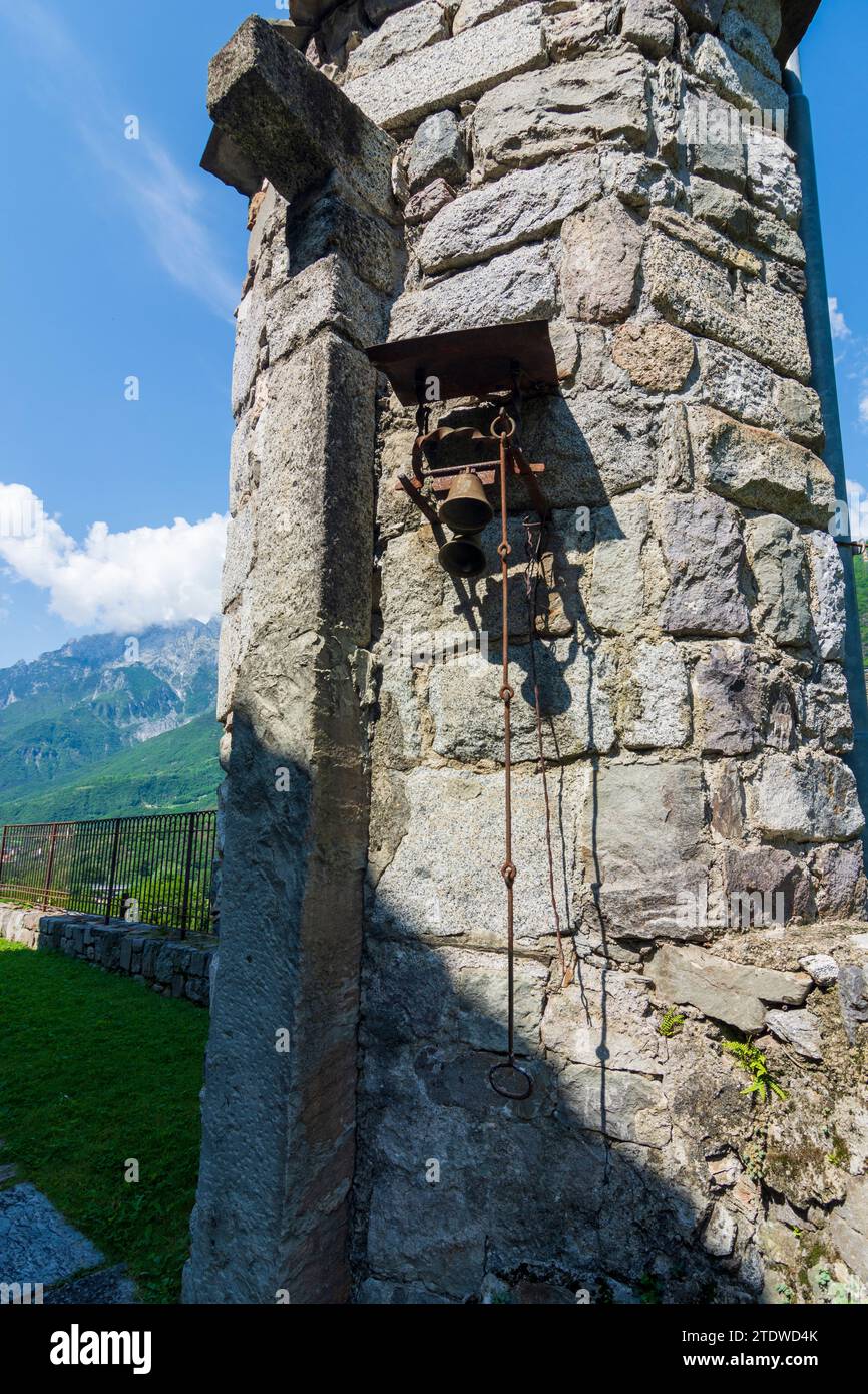 Capo di Ponte : cloche à l'abbaye Monastero di San Salvatore, architecture romane à Brescia, Lombardie, Lombardie, Italie Banque D'Images