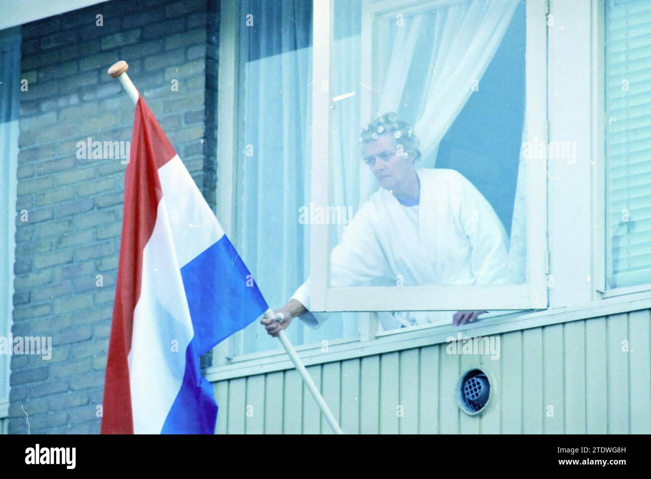 Heralds in Nieuw-Vennep, Nieuw-Vennep, 04-05-1995, Whizgle nouvelles du passé, adaptées à l'avenir. Explorez les récits historiques, l'image de l'agence néerlandaise avec une perspective moderne, comblant le fossé entre les événements d'hier et les perspectives de demain. Un voyage intemporel façonnant les histoires qui façonnent notre avenir Banque D'Images