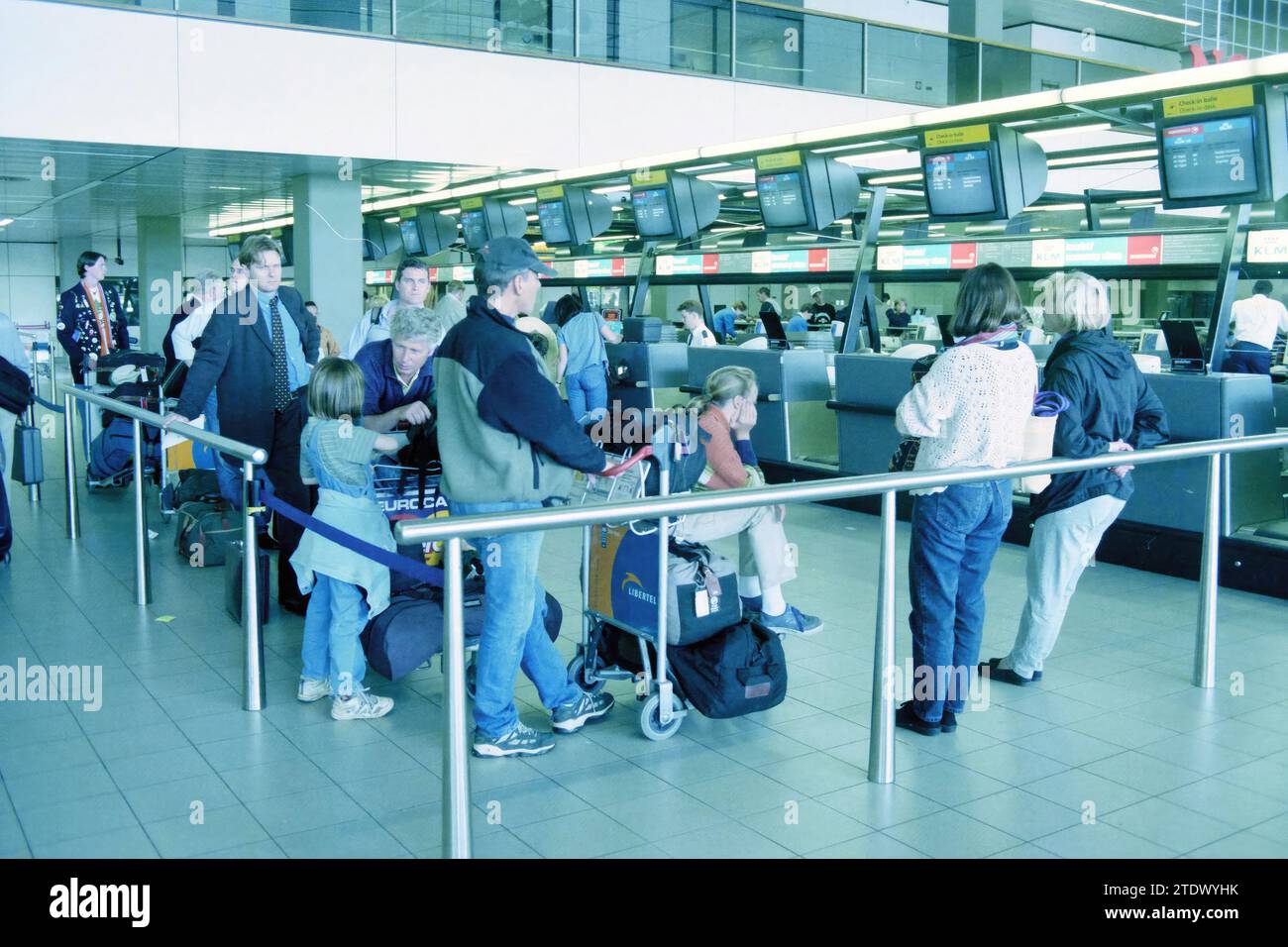 KLM checkin Desk, Schiphol, Schiphol, 30061998, Whizgle News from