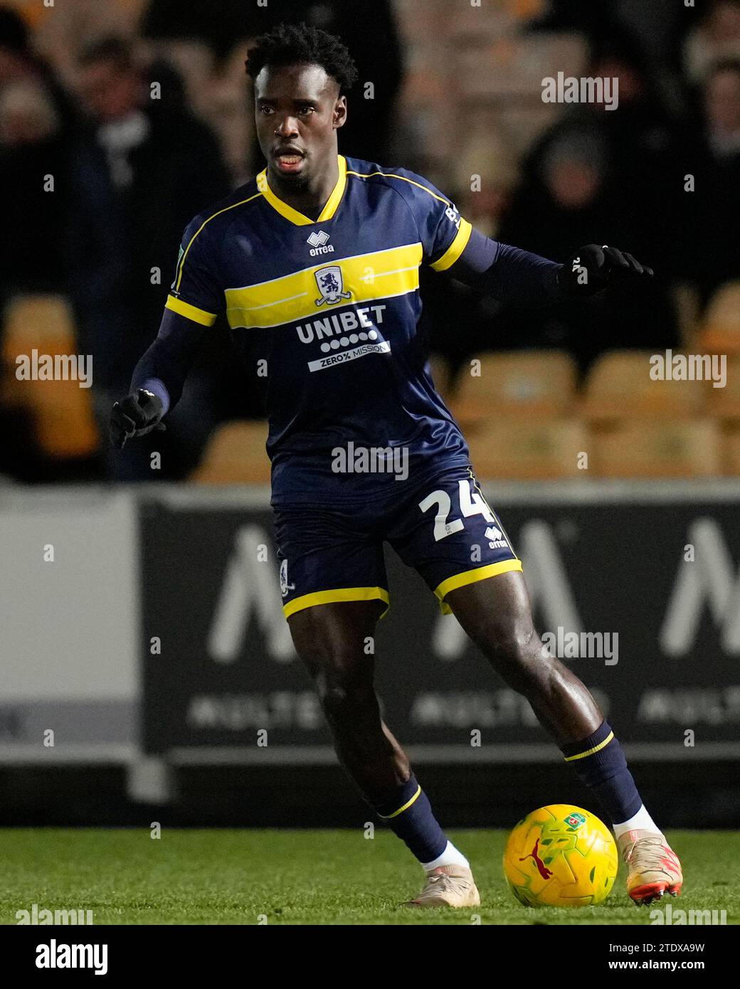 Alex Bangura #24 de Middlesbrough lors du match de quart de finale de la Carabao Cup Port Vale vs Middlesbrough à Vale Park, Burslem, Royaume-Uni, le 19 décembre 2023 (photo Steve Flynn/News Images) Banque D'Images