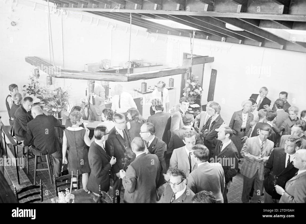 Réception ado'20, ado football, 16-05-1970, Whizgle nouvelles du passé, adaptées à l'avenir. Explorez les récits historiques, l'image de l'agence néerlandaise avec une perspective moderne, comblant le fossé entre les événements d'hier et les perspectives de demain. Un voyage intemporel façonnant les histoires qui façonnent notre avenir. Banque D'Images