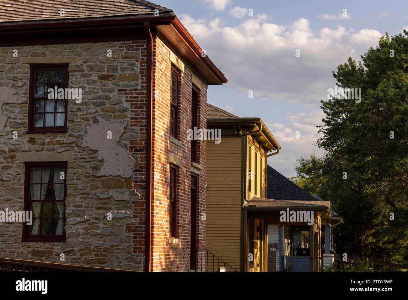 Topeka, Kansas, États-Unis - 17 juin 2023 : la lumière de l'après-midi brille sur l'historique Ritchie House, un arrêt sur la route ferroviaire souterraine aidant autrefois enslav Banque D'Images
