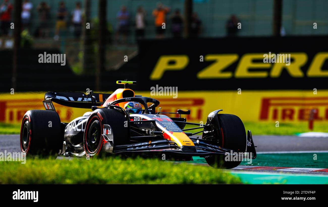 Circuit du Grand Prix de Suzuka, 20 décembre 2023 : Sergio Perez (MEX) de l'équipe Red Bull lors du Grand Prix de Formule 1 du Japon 2023. Banque D'Images