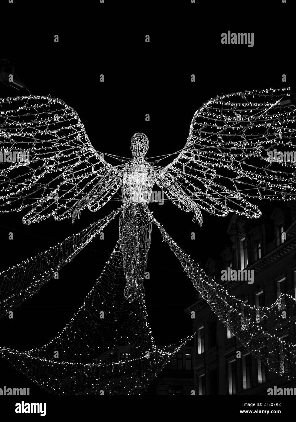 B&W, The Spirit of Christmas, Regent Street, Christmas Lights, Londres, Angleterre, ROYAUME-UNI, GB. Banque D'Images