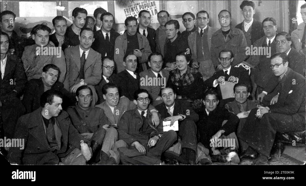 03/01/1938. La délégation de la Jeunesse Francoanglaise, qui a apporté