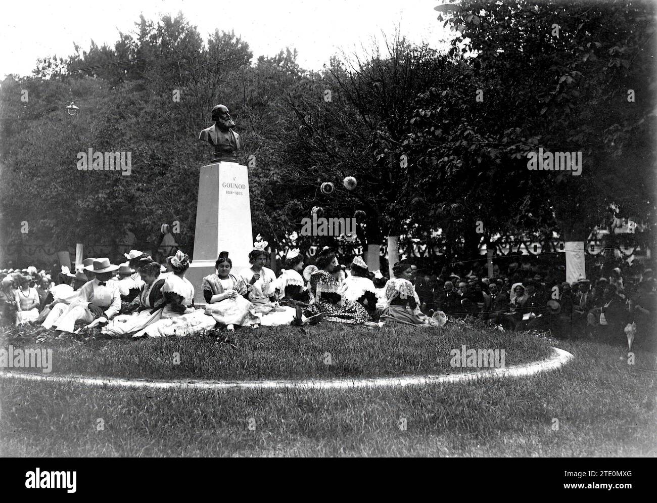 09/06/1913. Fêtes de Mireille. Inauguration du buste érigé à Charles Gounod à Saint Rémy de Provence. Crédit : Album / Archivo ABC / Louis Hugelmann Banque D'Images