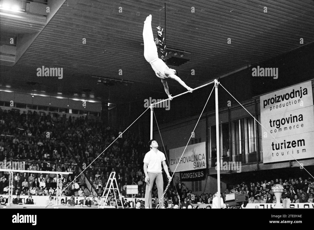 Championnats du monde femmes et hommes Ljubljana Yougoslavie, gymnastique artistique, 00-10-1970, Whizgle nouvelles du passé, adaptées à l'avenir. Explorez les récits historiques, l'image de l'agence néerlandaise avec une perspective moderne, comblant le fossé entre les événements d'hier et les perspectives de demain. Un voyage intemporel façonnant les histoires qui façonnent notre avenir. Banque D'Images