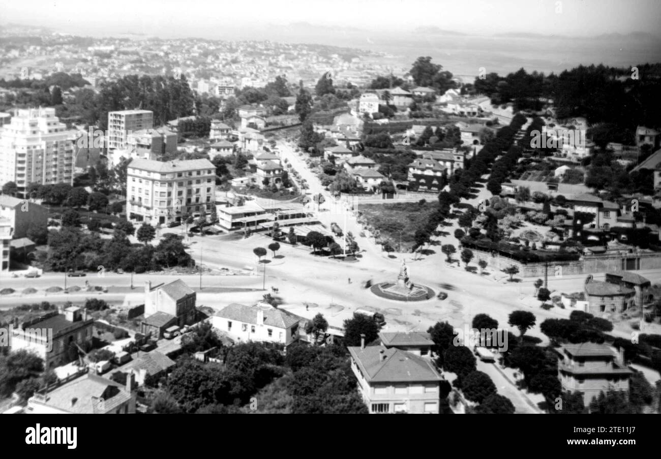 12/31/1964. Vue panoramique sur la Plaza España à Vigo. Crédit : Album / Archivo ABC / Pacheco Banque D'Images