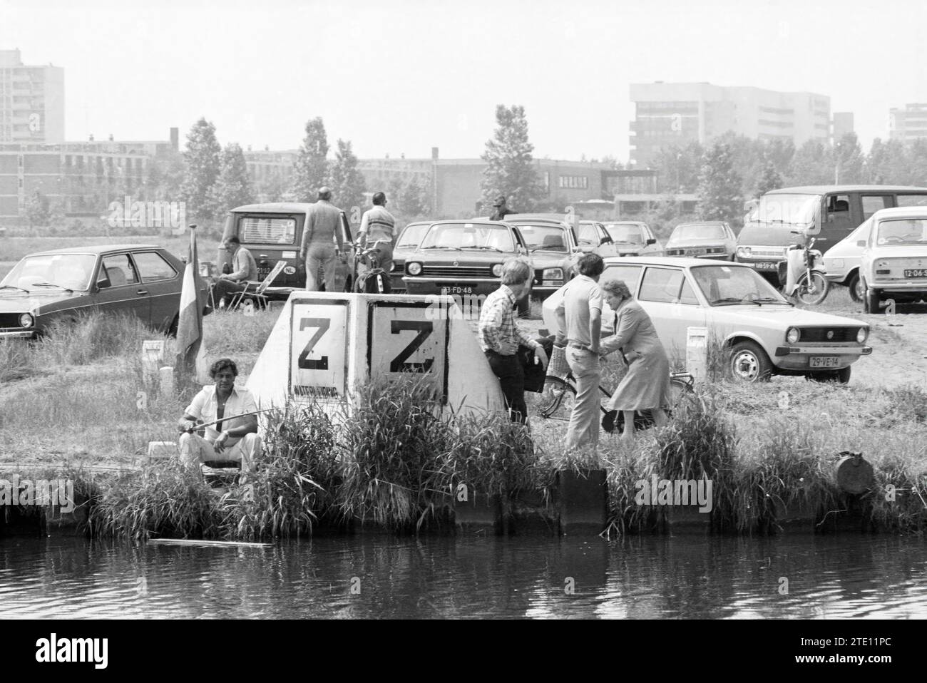 Pêche WAO'ers, pêche et autres, poissonniers, pêche, 05-07-1979, Whizgle nouvelles du passé, adaptées à l'avenir. Explorez les récits historiques, l'image de l'agence néerlandaise avec une perspective moderne, comblant le fossé entre les événements d'hier et les perspectives de demain. Un voyage intemporel façonnant les histoires qui façonnent notre avenir. Banque D'Images
