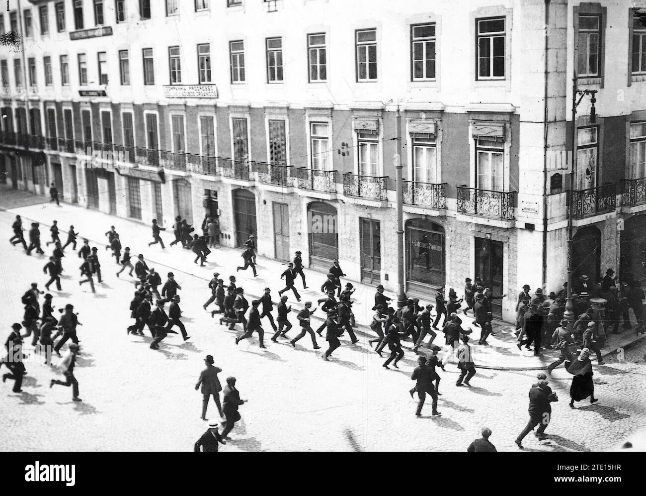 Dictatorship portugal Banque de photographies et d'images à haute ...