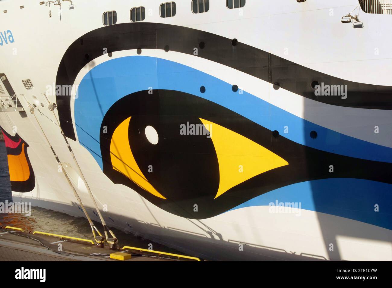 Kreuzfahrt-Fotoeindruecke zum Thema Kreuzfahrt BEI einer AIDAnova Kreuzfahrt von Hamburg in den Norden mit Bergen, Stavanger, Kritiansand, Oslo und wieder zurueck nach Hamburg in 8 Tagen. Symbole, Auge, AIDA Auge, logo, AIDA logo, Kreuzfahrt - AIDAnova *** photos de croisière sur le thème croisière sur une croisière AIDAnova de Hambourg au nord de la Norvège avec Bergen, Stavanger, Kritiansand, Oslo et retour à Hambourg en 8 jours symbole, oeil, aida oeil, logo, AIDA logo, croisière AIDAnova Banque D'Images