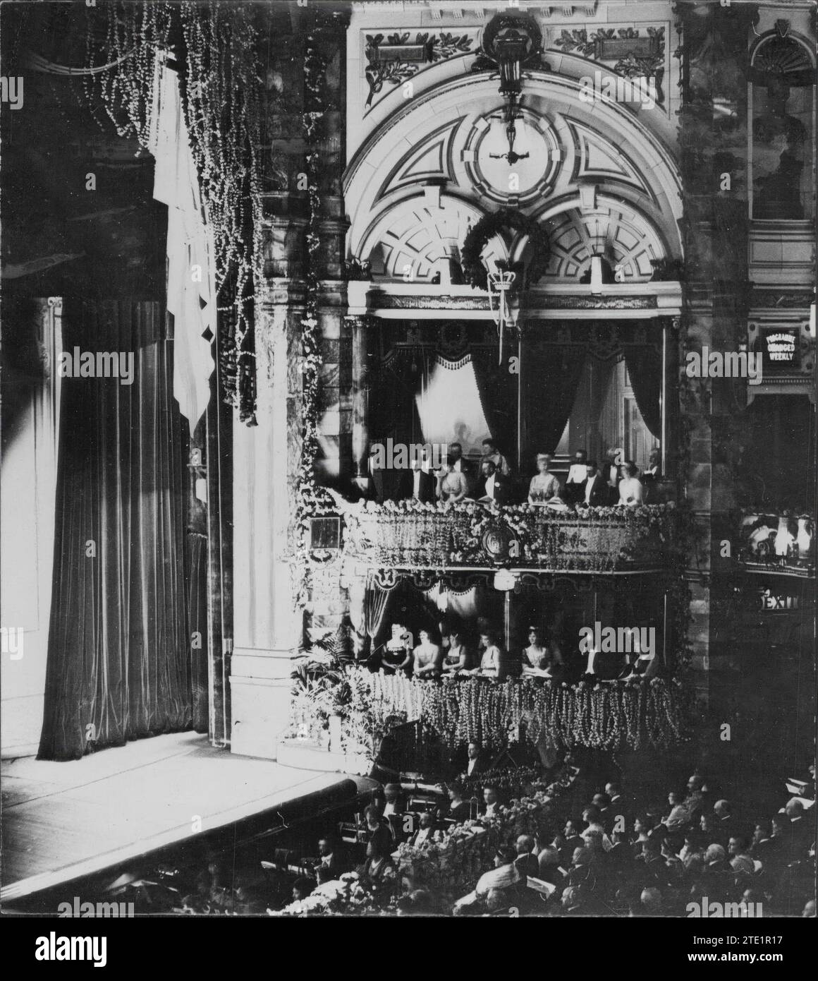 08/01/1919. Au Coliseum, Londres. La famille royale anglaise assiste à une performance d'artistes Music-hall. Crédit : Album / Archivo ABC / Charles Trampus Banque D'Images