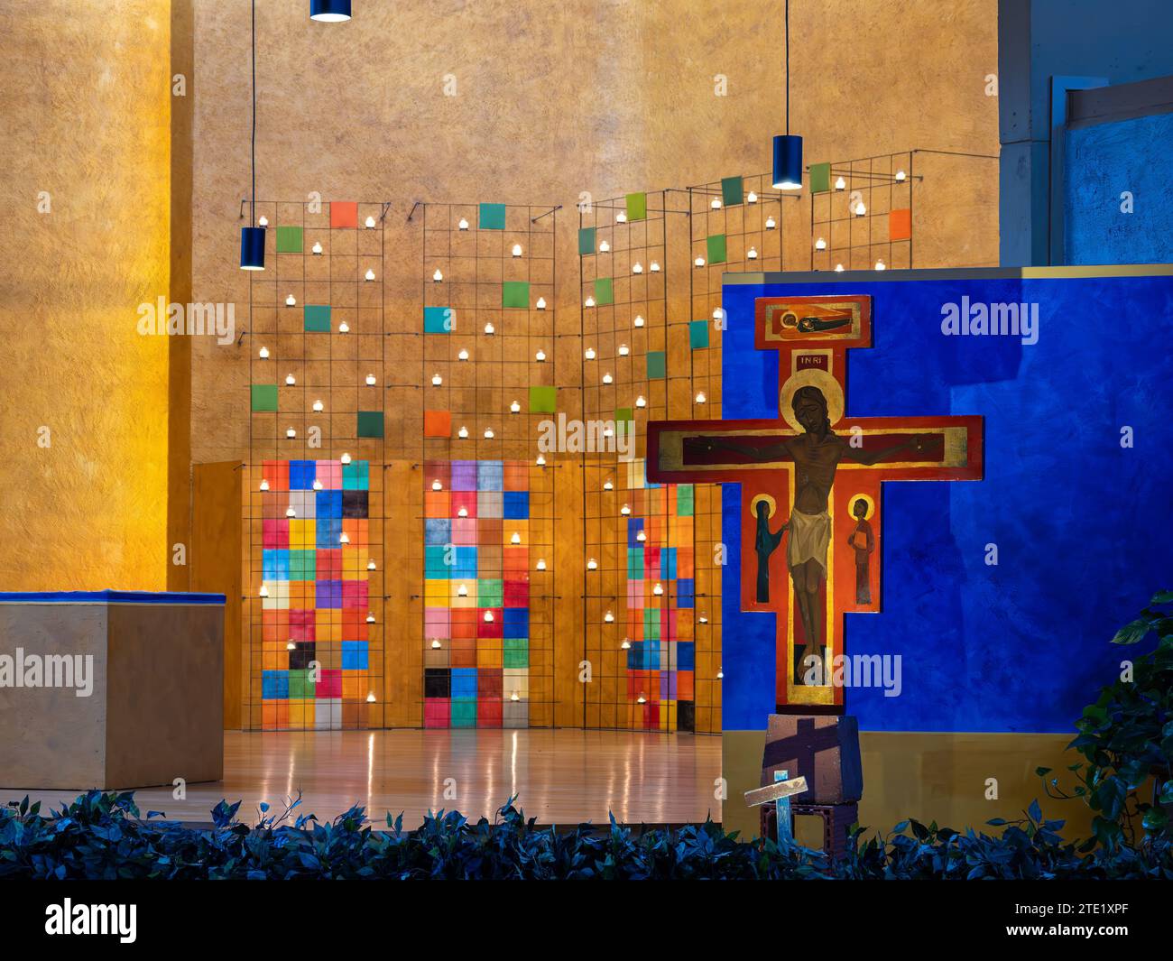 Taize, France - 15 octobre 2023 : l'Eglise de la Communauté œcuménique de Taize - un lieu de prière et de méditation pour les membres de divers chrétiens Banque D'Images