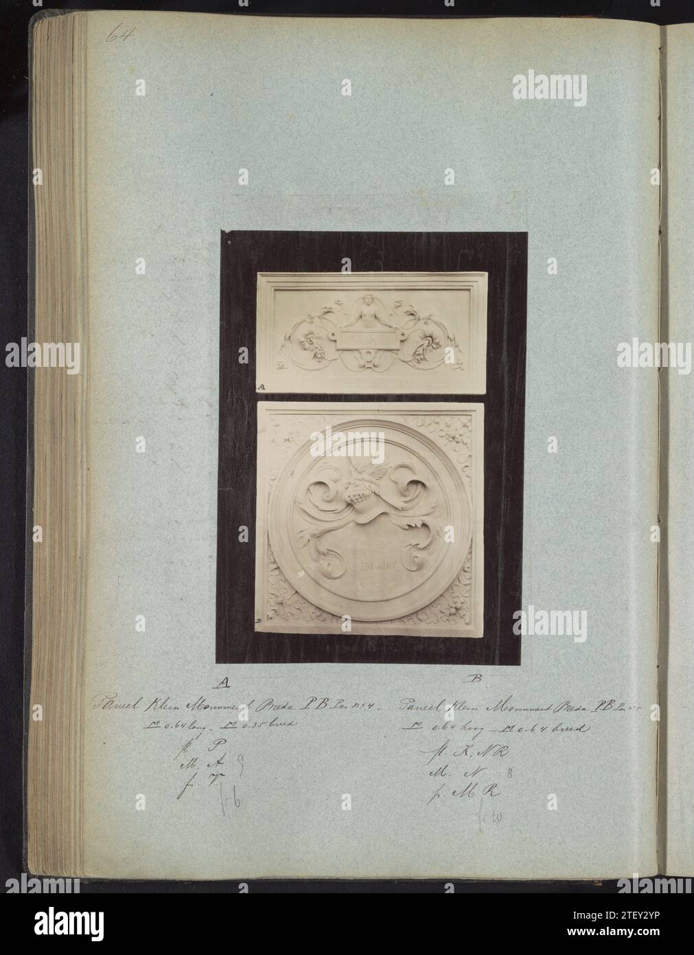 Deux moulages en plâtre de panneaux d'un monument à Breda, Anonyme, c. 1875 - 1900 papier Breda. Support photographique papier Breda imprimé à l'albumine. tirage photographique à l'albumine sur support Banque D'Images