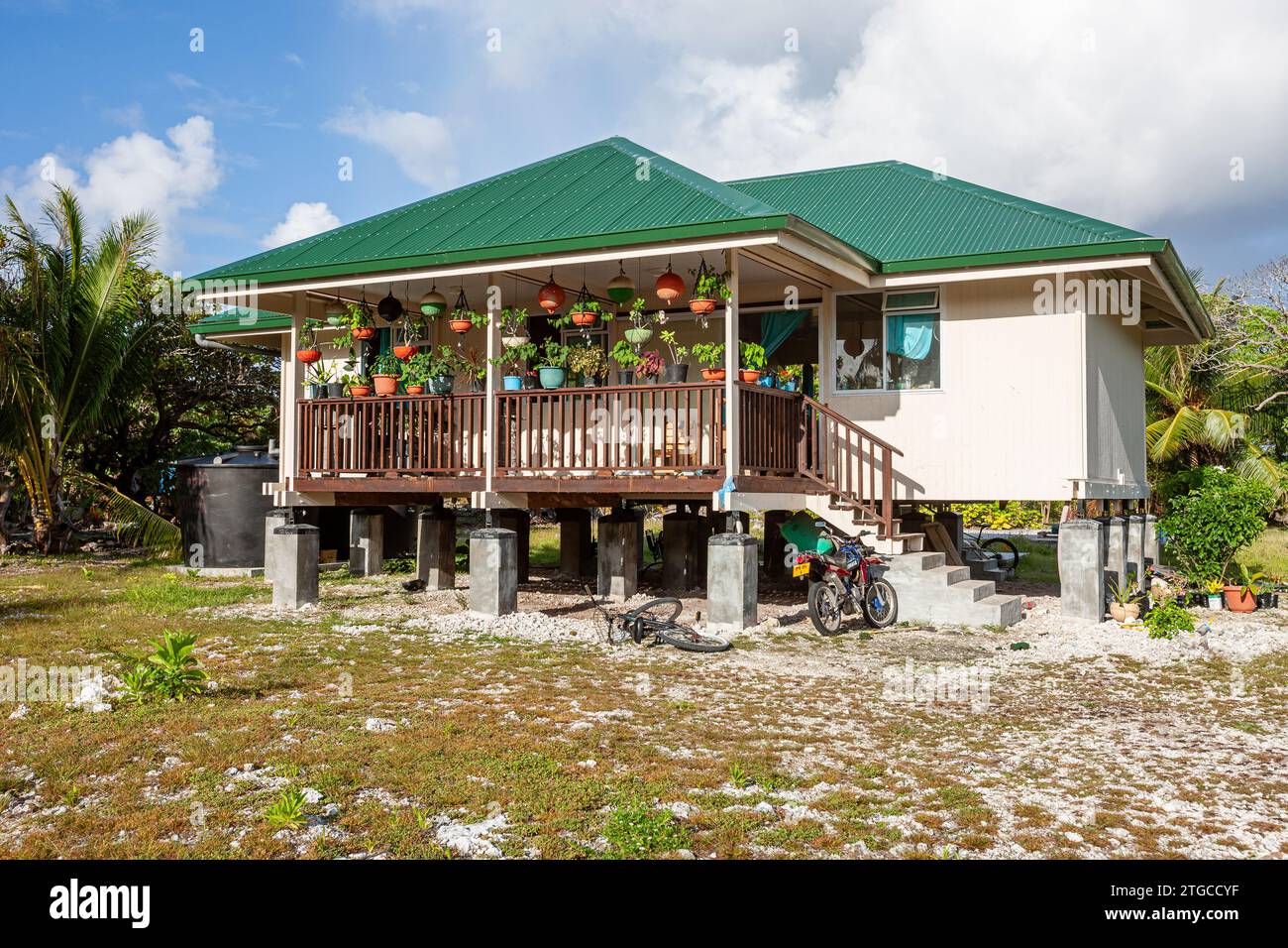 Polynésie française, Tuamotu, Fakarava Nord, Maison locale Banque D'Images