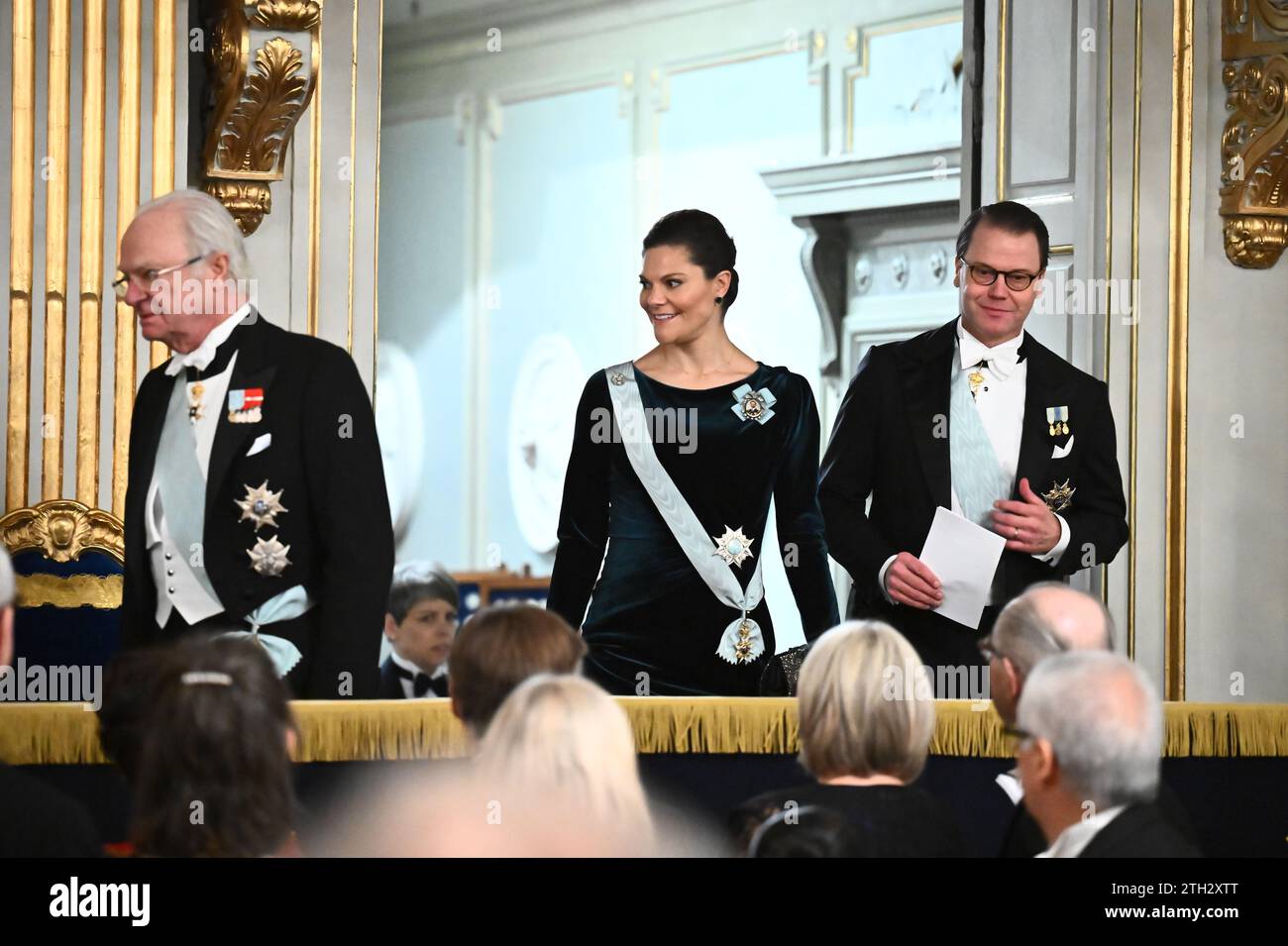 Le roi Carl Gustaf, la princesse Victoria et le prince Daniel arrivent à la réunion festive annuelle de l'Académie suédoise dans la salle de la Grande Bourse Banque D'Images