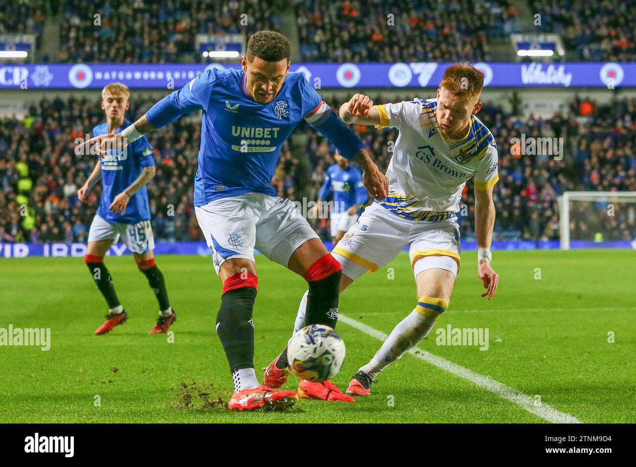 Glasgow, Royaume-Uni. 20 décembre 2023. Après leur victoire de la Viaplay Cup le 17 janvier à Hampden Park, les Rangers jouent maintenant à St Johnstone sur leur terrain d'Ibrox Stadium, Glasgow, Écosse, Royaume-Uni. Les Rangers sont maintenant à seulement 5 points derrière Celtic avec deux matchs en main, donc le résultat de ce match est très important. Crédit : Findlay/Alamy Live News Banque D'Images