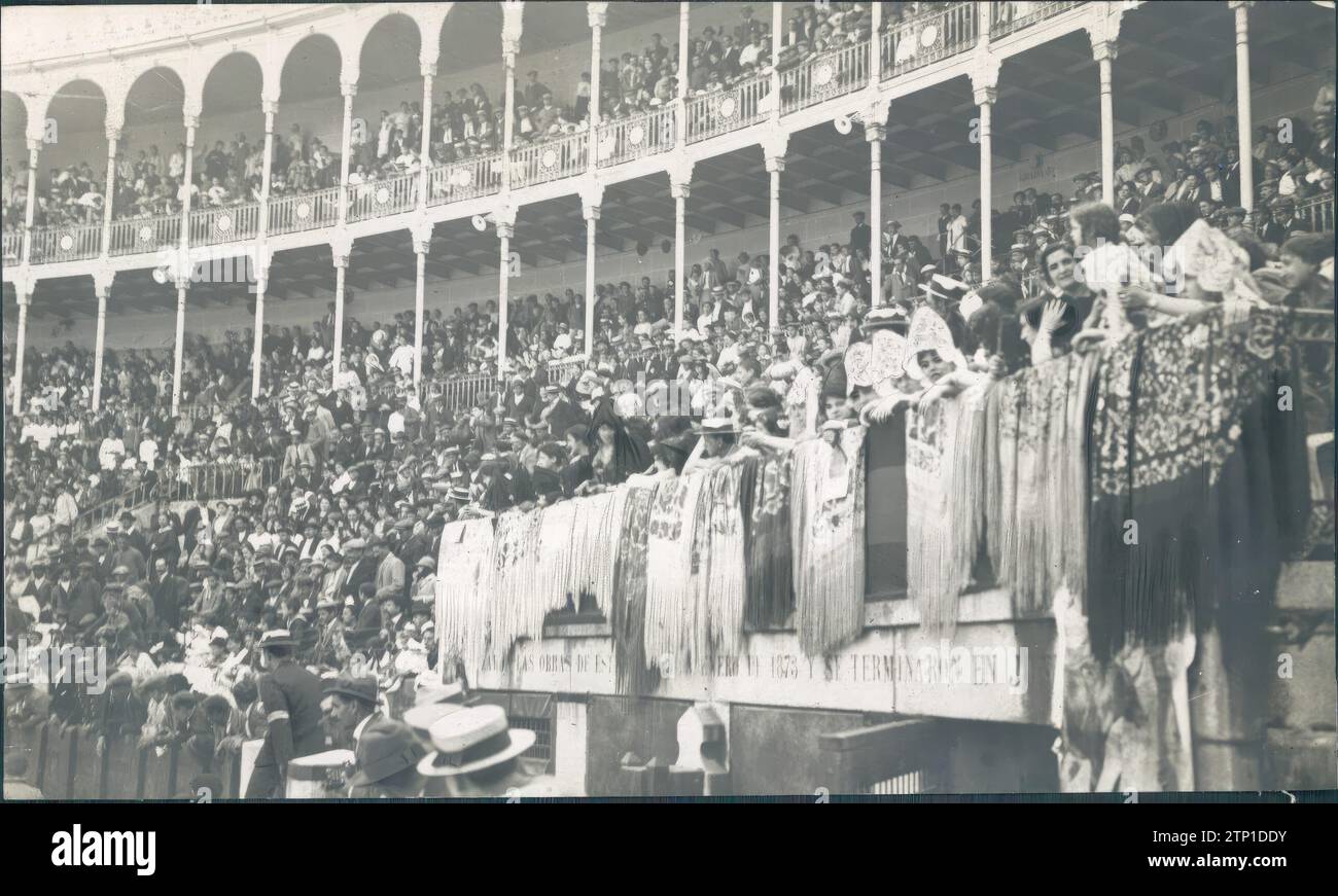 06/13/1919. Madrid. La génisse d'hier. Apparition des arènes lors du festival chauffeurs. Crédit : Album / Archivo ABC / José Zegri Banque D'Images