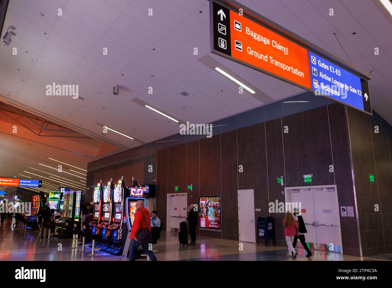 Vue générale du terminal 3 de l'aéroport international Harry Reid à Las Vegas, Nevada, États-Unis. Photo prise le 11 décembre 2023. © Belinda jiao jiao. Banque D'Images